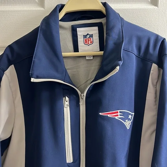NWOT 🏈 NFL NEW ENGLAND PATRIOTS LIGHTWEIGHT FLEECE LINED JACKET Size Men’s L - Picture 2 of 10